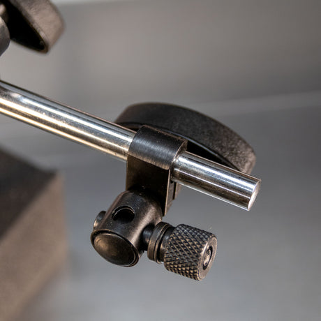 Closeup of attachment point on the magnetic base.